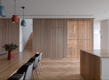Căn duplex nhỏ với phong cách tối giản